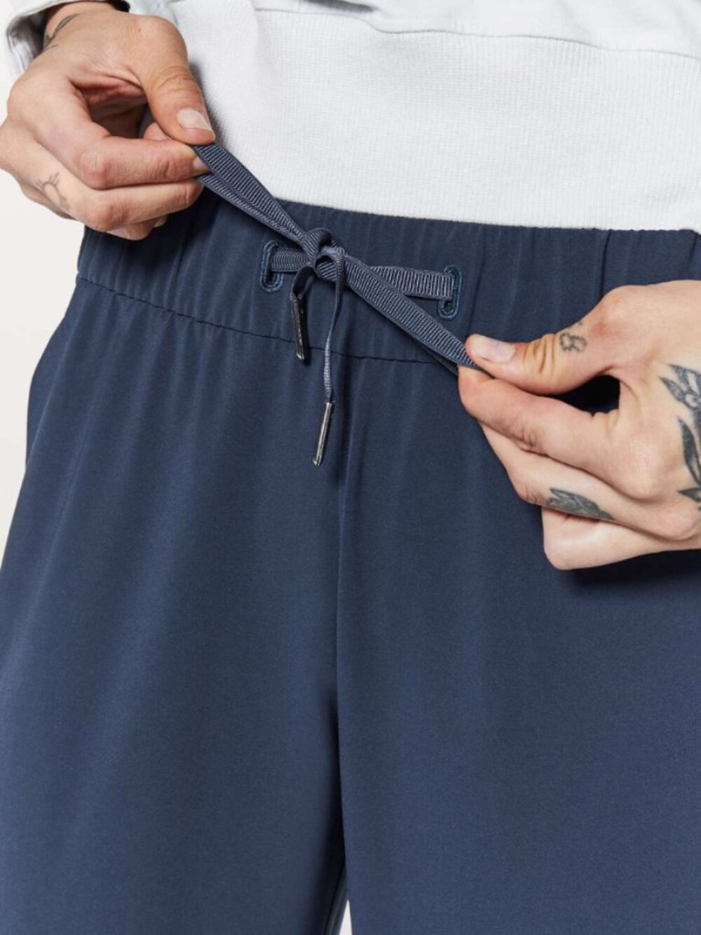 Lululemon On The Fly Pant *Woven 28" True Navy - Picture 4 of 9